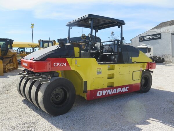 Rolo compactador Dynapac CP274