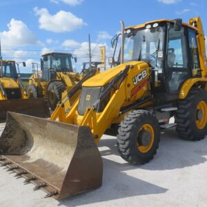Retroescavadeira JCB 3CX