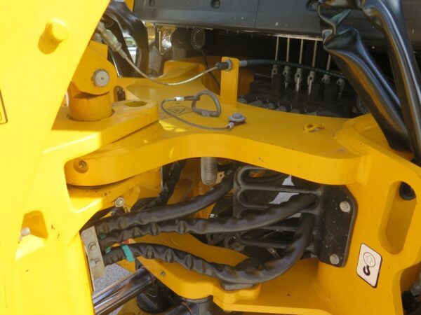 Retroescavadeira JCB 3CX