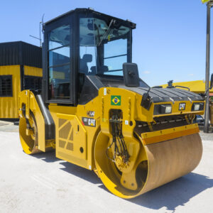 Rolo Compactador Caterpillar CB7